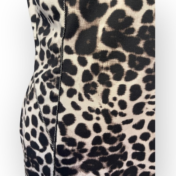 Jennifer Lopez Embellished Sheath Sleeveless Animal Print Dress - Picture 8 of 9
